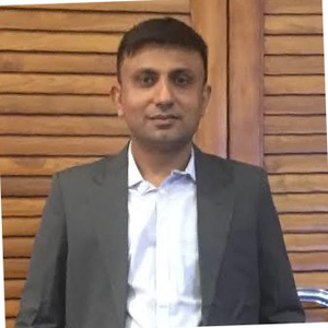 Dharmesh Kothari (VP - Data Analytics, Leading Investment Bank)